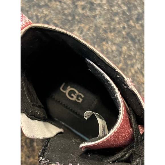 UGG - KIDS ASHTON LACE UP GLITTER ANKLE BOOTS - Picture 11 of 12